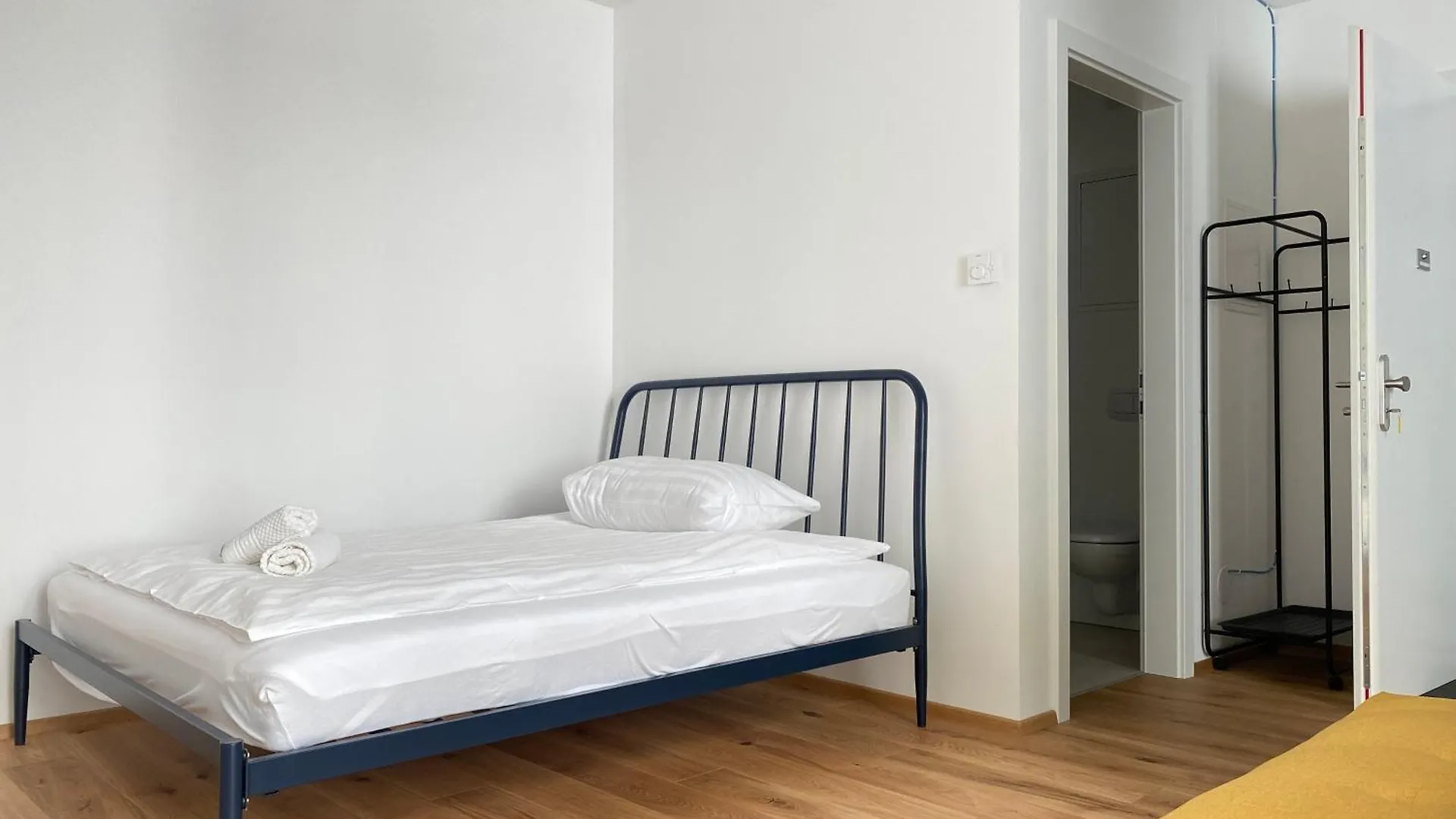 Stad10 - Apartments Very Close To Subway U2 Stadlau Wenen