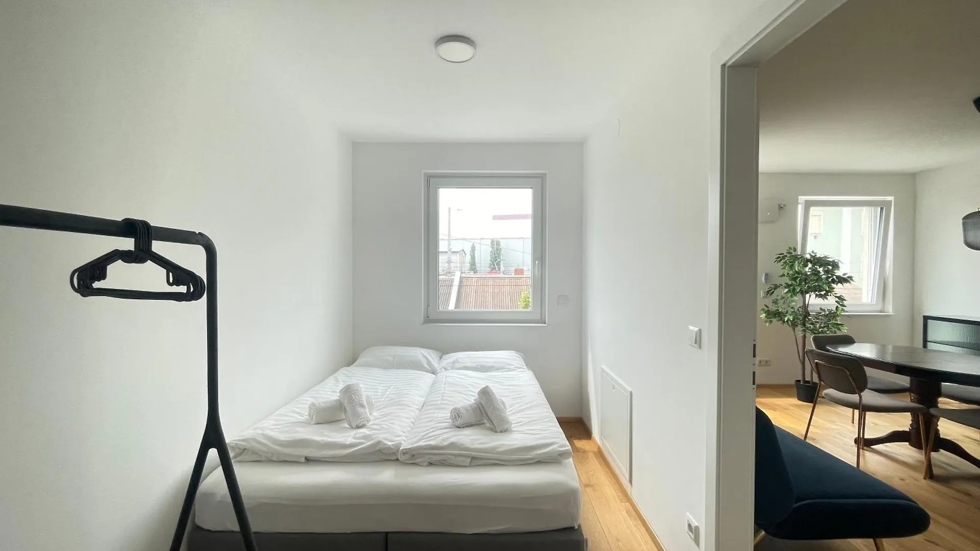Stad10 - Apartments Very Close To Subway U2 Stadlau Wenen