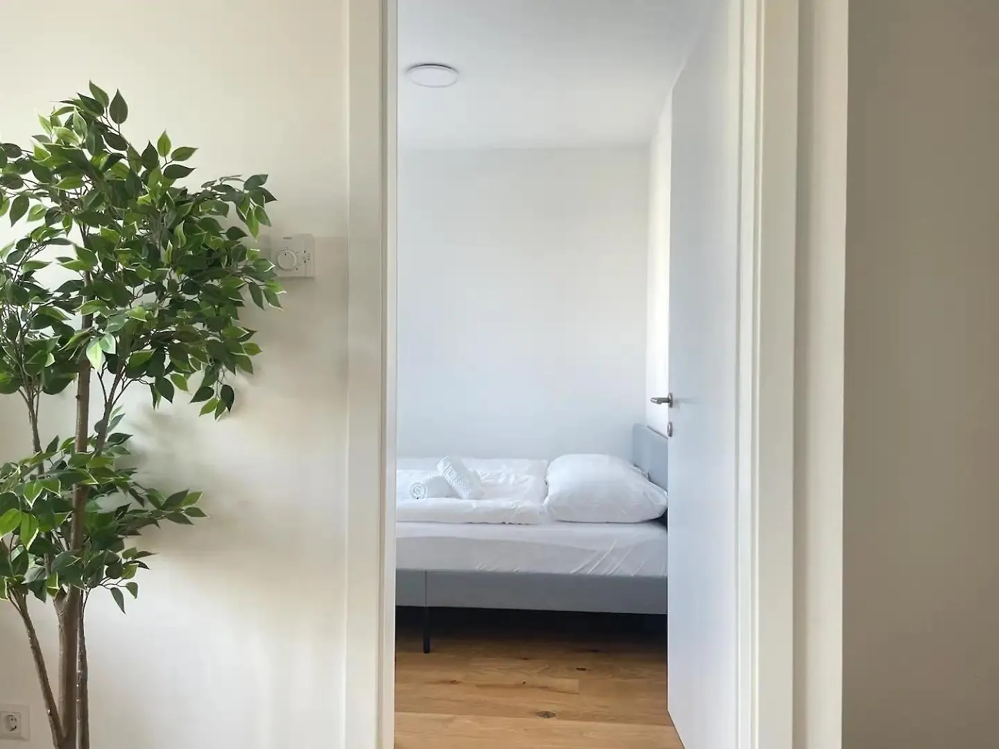 Stad10 - Apartments Very Close To Subway U2 Stadlau Wenen