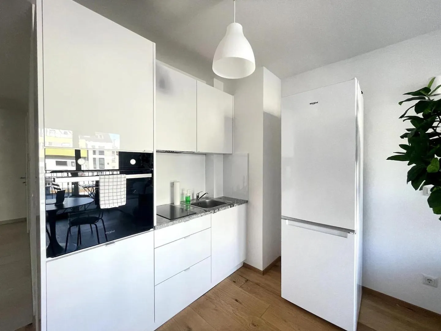 Stad10 - Apartments Very Close To Subway U2 Stadlau Wenen