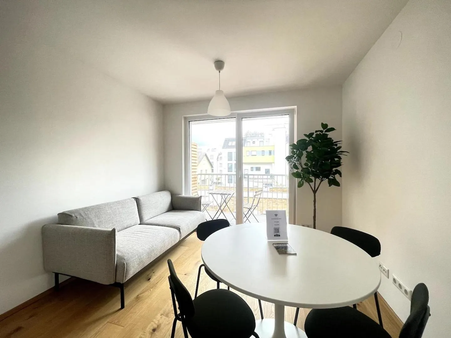 Stad10 - Apartments Very Close To Subway U2 Stadlau Wenen Oostenrijk