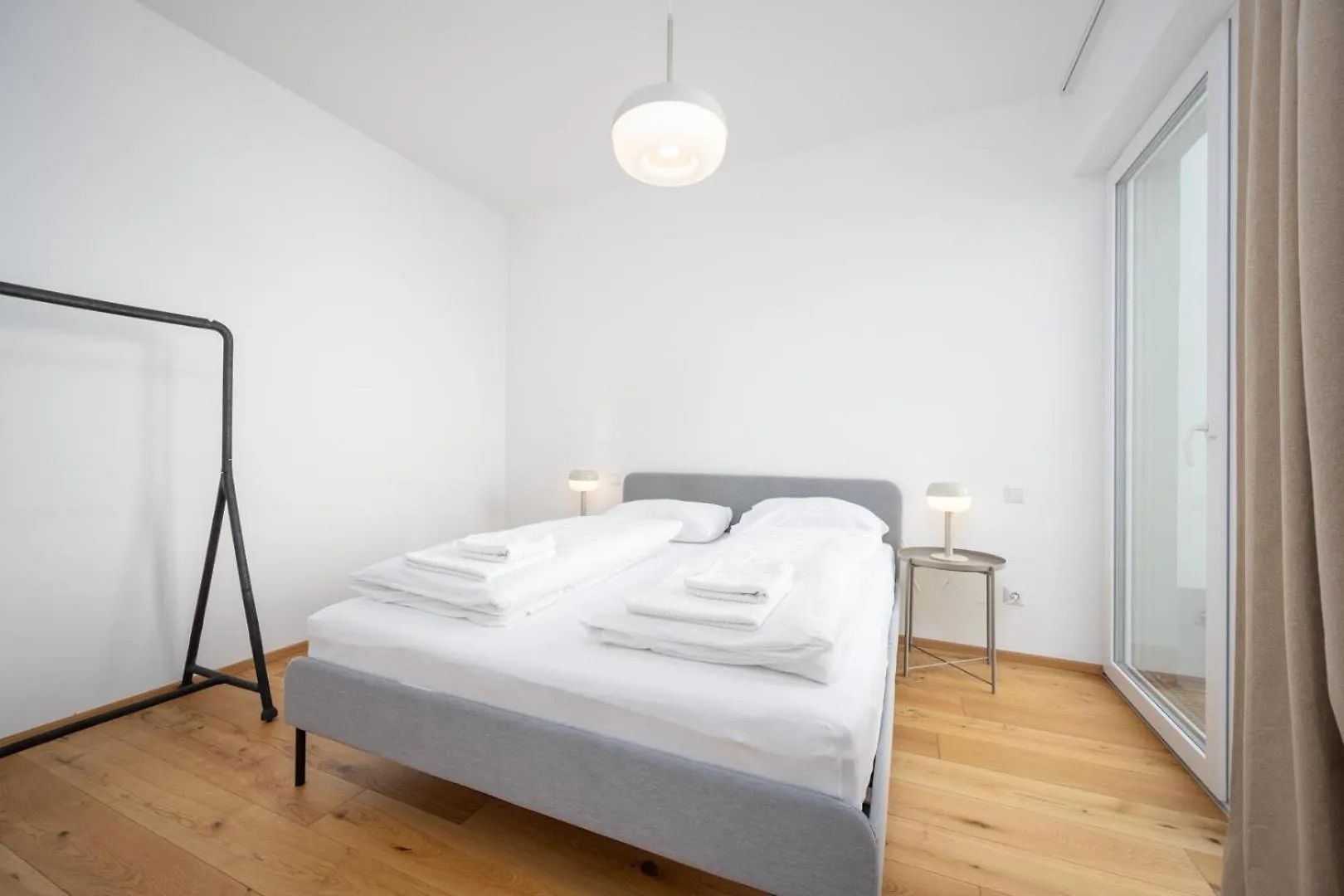 Stad10 - Apartments Very Close To Subway U2 Stadlau Wenen