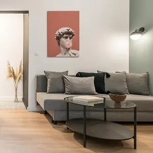 Breen, Nilie Hospitality Mgmt , Θεσσαλονίκη Ελλάδα